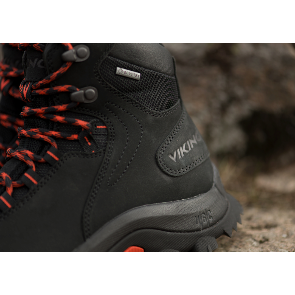 Viking - Villrein GTX - Mellemhøj Gore-Tex Dame Støvle - Sort/Rød