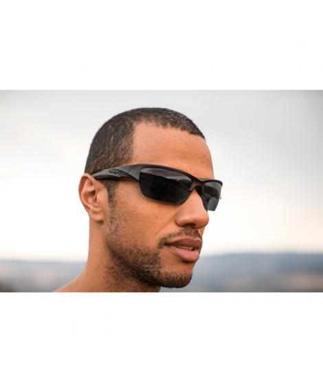 Wiley X Valor 2.5 sports- og skydebriller - Matsort stel med 3 linser