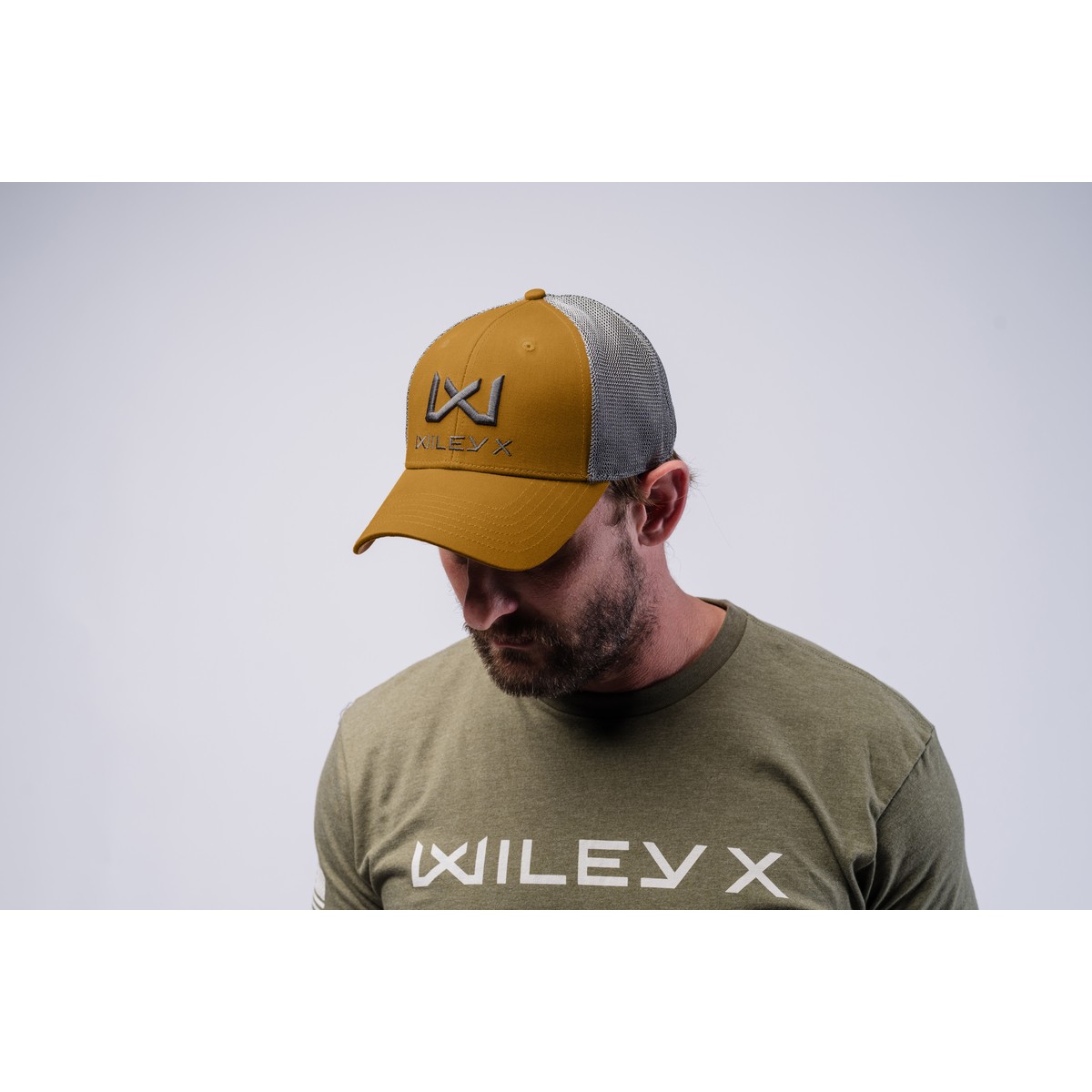 Wiley X Trucker Cap - Sandfarve/Grå med WX-logo