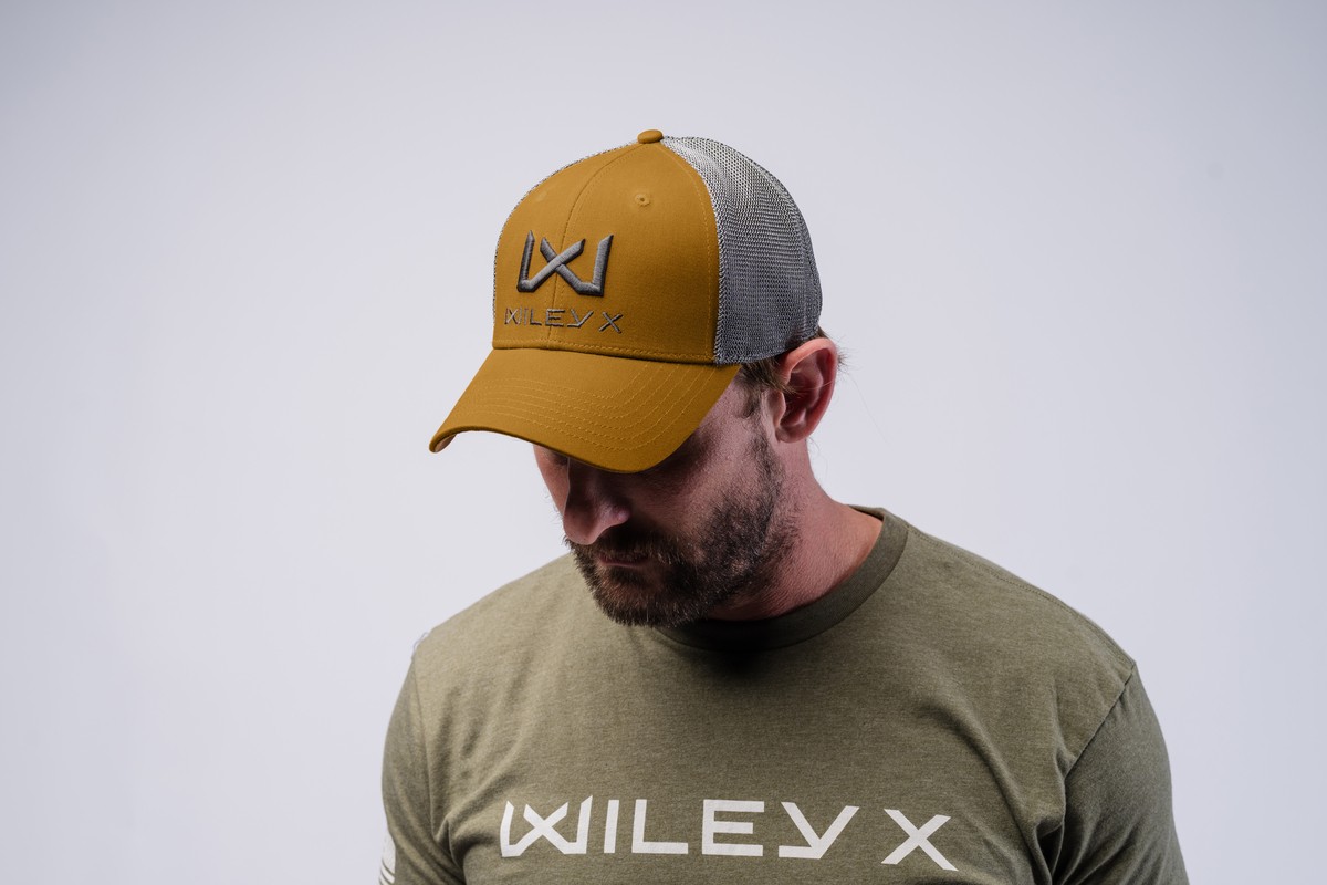 Wiley X Trucker Cap - Sandfarve/Grå med WX-logo
