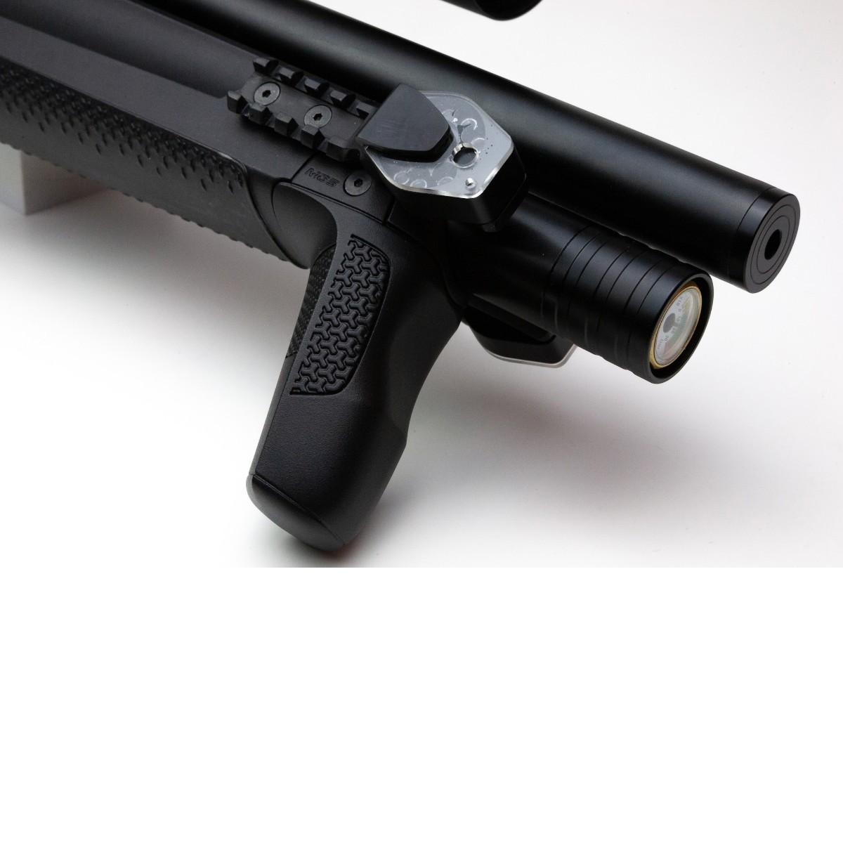 Stoeger XM1 Bullpup PCP luftgevær Combo 4,5 mm - 3-9x40 AO + 2 magasiner